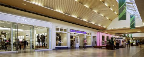 christiana mall coach